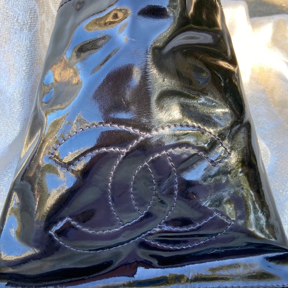 Chanel wristlet - Picture 4 of 10